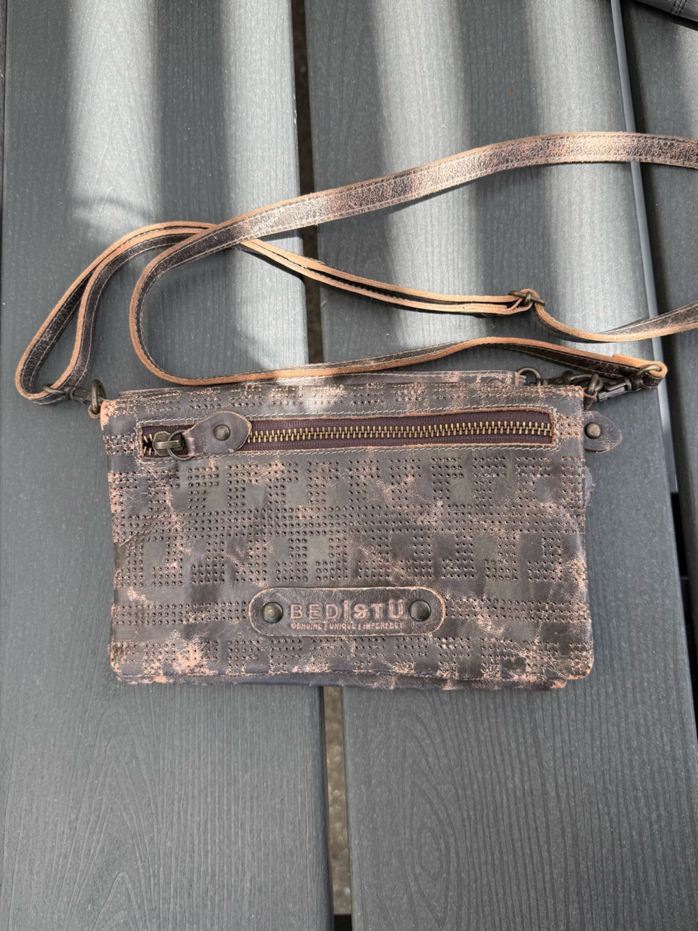 Bed Stu Distressed Gen Leather Bayshore Perforated Crossbody/Clutch RARE Grey - Picture 6 of 13
